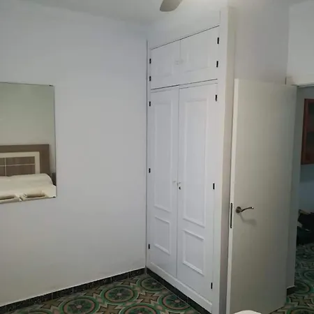 Casa Rodrigo, Acogedora Casa 1 Dormitorio, Planta Baja Toda La Casa, Opcion De Parking Cercano Consultar Precio